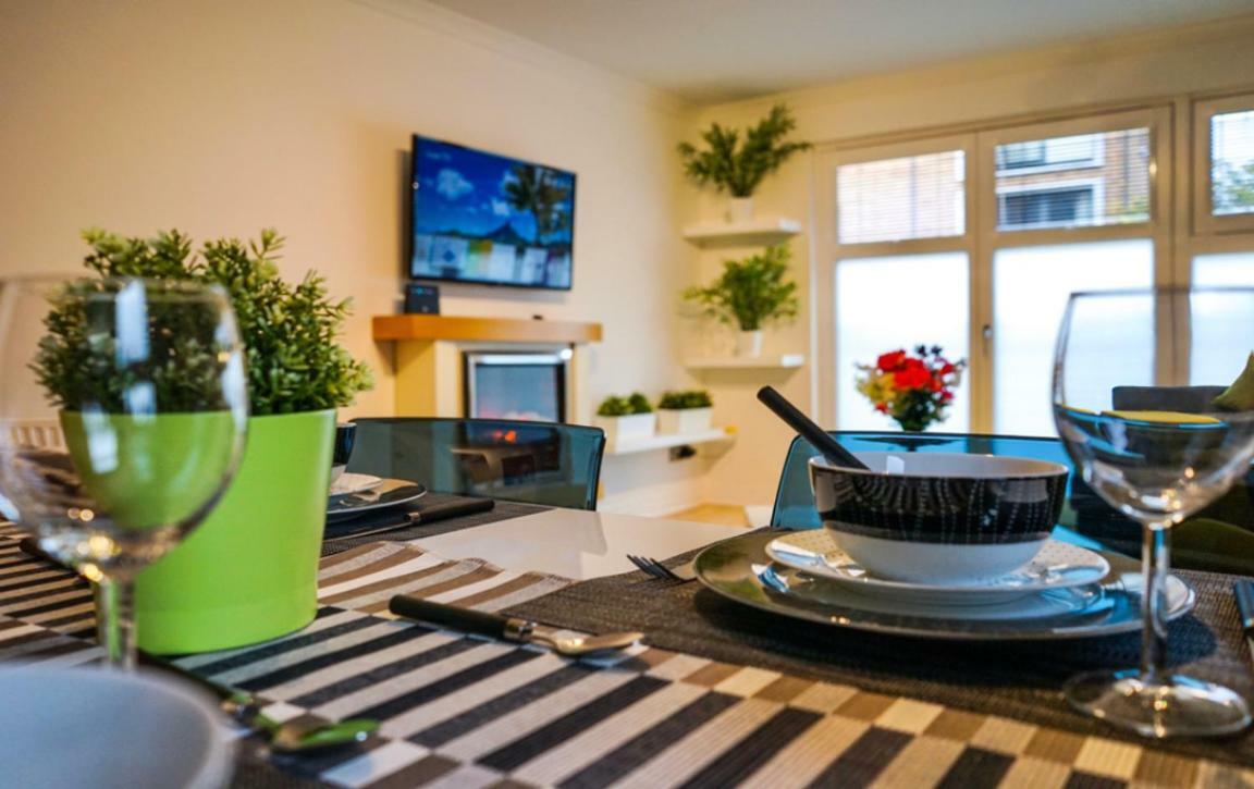 Hydro Apartment With Free Car Park Glasgow Buitenkant foto